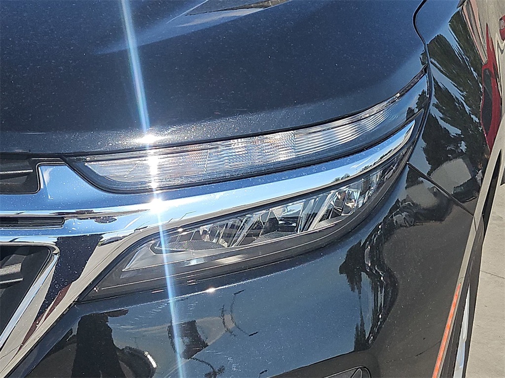 2022 Chevrolet Equinox LS photo 13