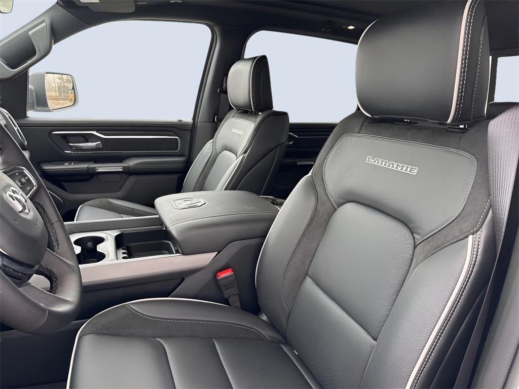 2025 Ram 1500 Laramie photo 9