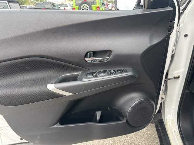 2021 Nissan Kicks SV photo 12