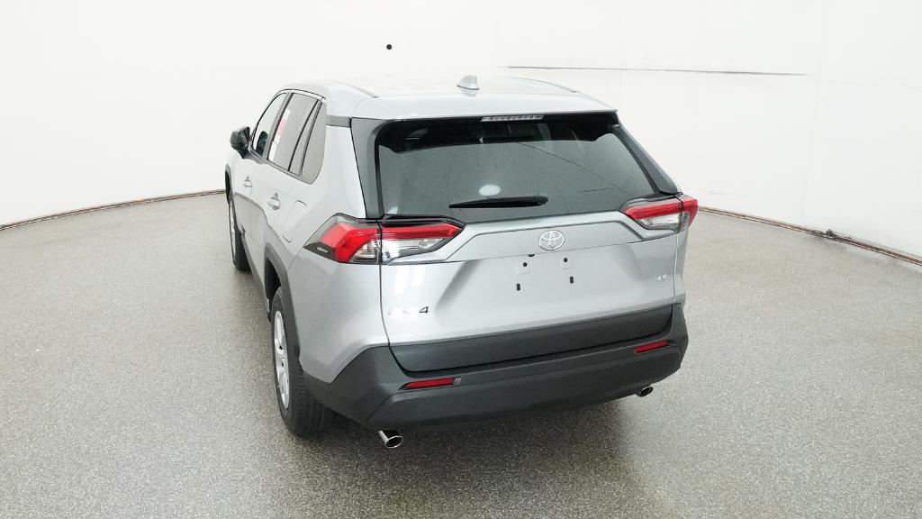 2025 Toyota RAV4 LE photo 16