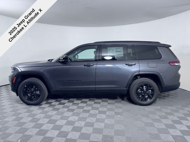 2025 Jeep Grand Cherokee Altitude X photo 2