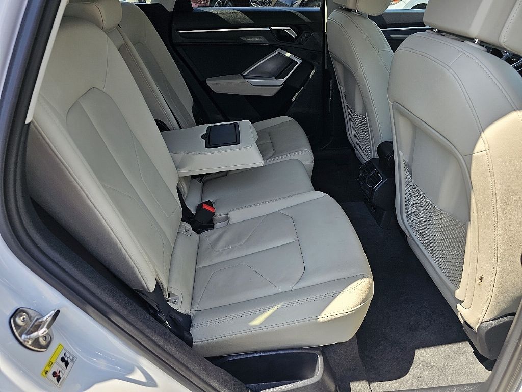 2020 Audi Q3 Premium Plus S line photo 16