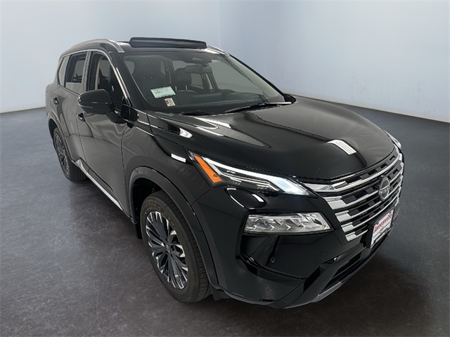 2026 Nissan Rogue Platinum's photo