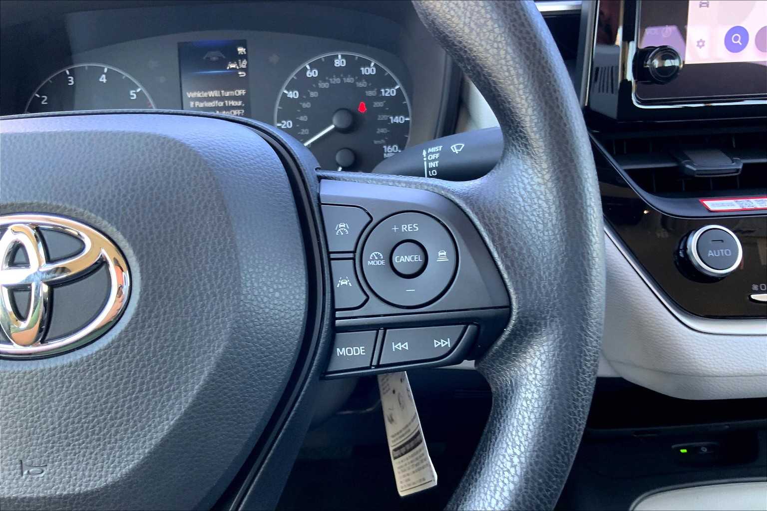2025 Toyota Corolla Hybrid LE photo 20