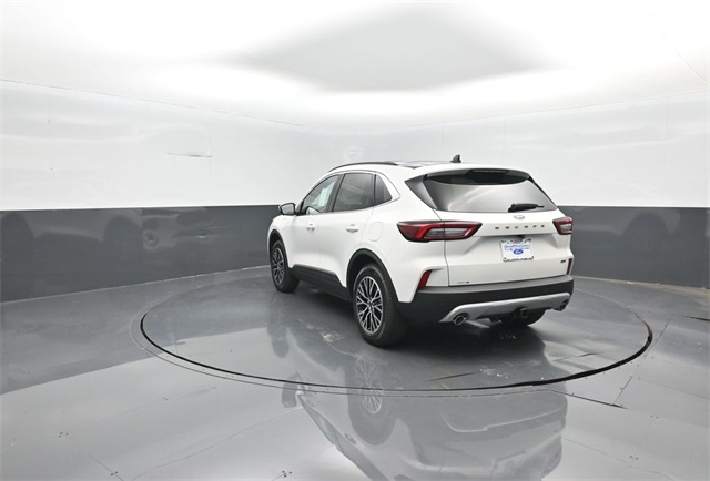2025 Ford Escape Plug-In Hybrid photo 5