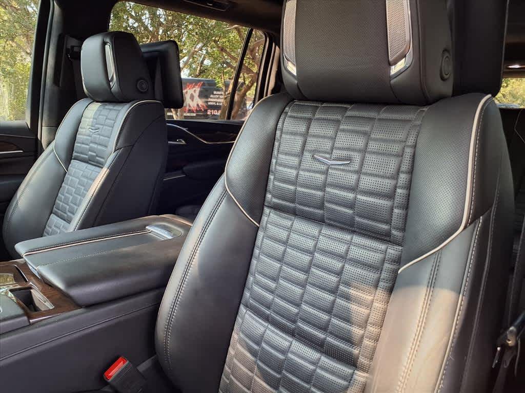 2023 Cadillac Escalade ESV Sport Platinum photo 9