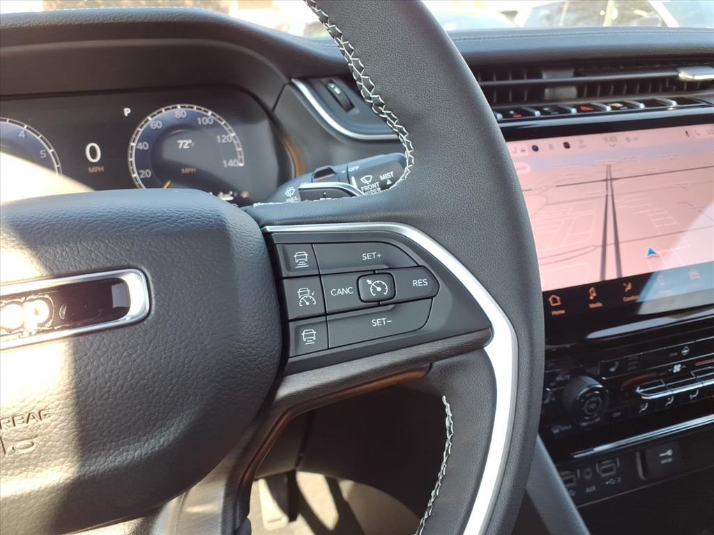 2025 Jeep Grand Cherokee Limited photo 14