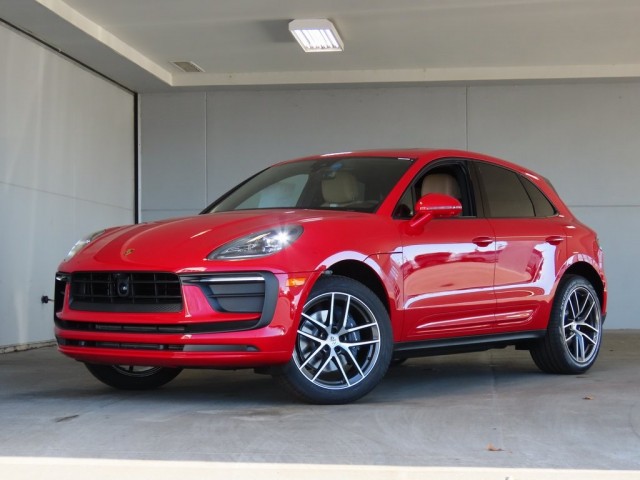 2025 Porsche Macan