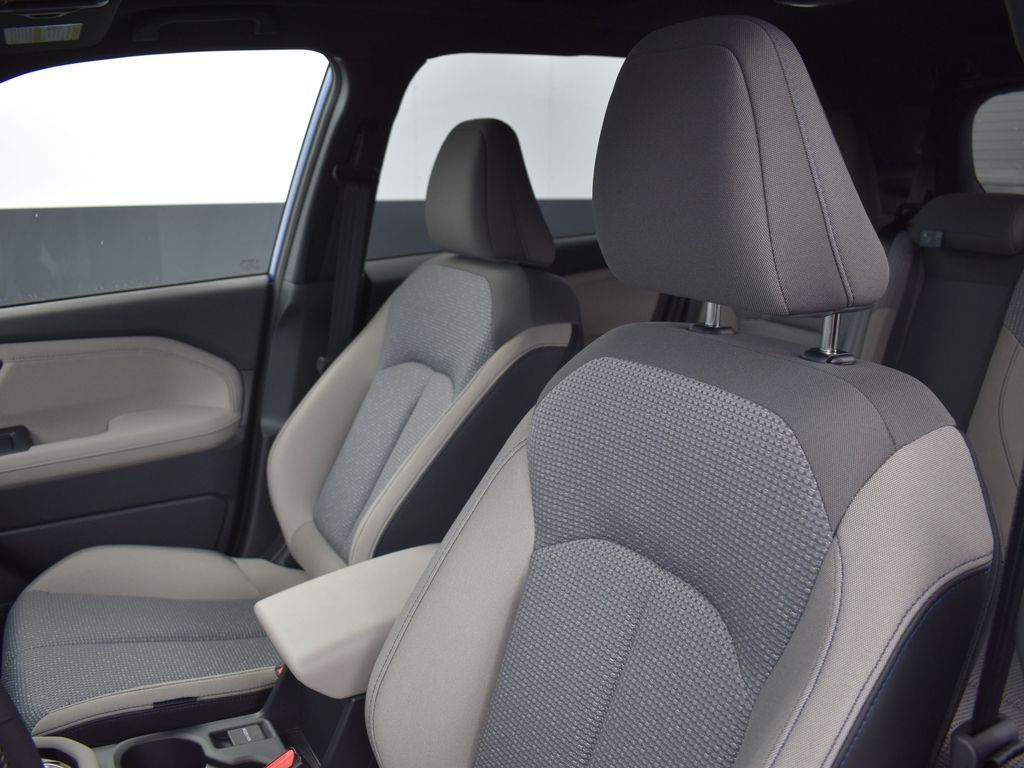 2025 Subaru Forester Premium photo 22