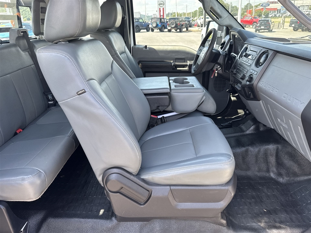 2014 Ford F-550 photo 20