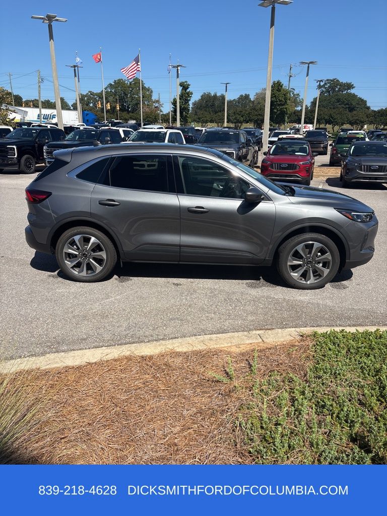 2025 Ford Escape Platinum photo 3