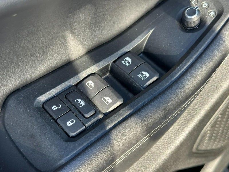 2023 Jeep Grand Cherokee Altitude photo 14