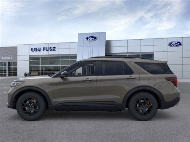 2026 Ford Explorer photo 2