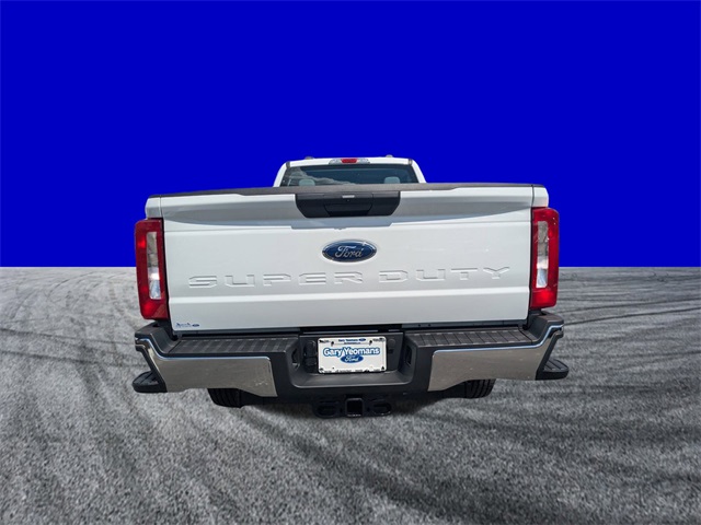 2026 Ford F-350 XL photo 4