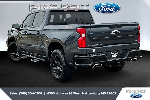 2021 Chevrolet Silverado 1500 LT Trail Boss photo 2