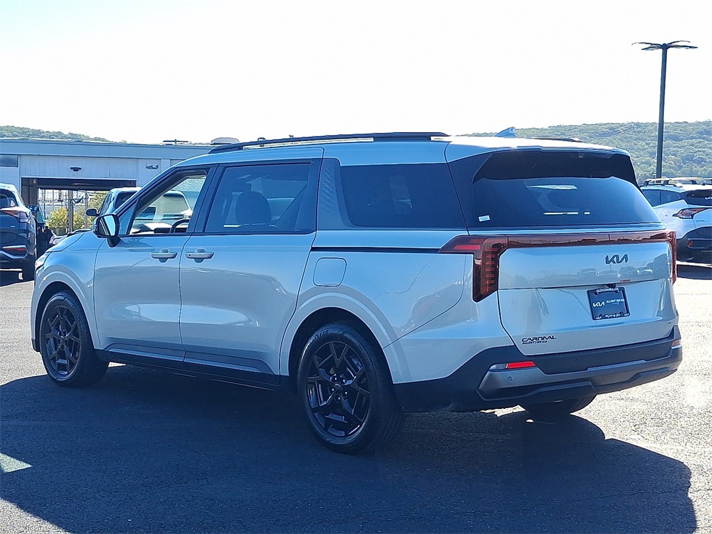 2025 Kia Carnival SX Prestige photo 4