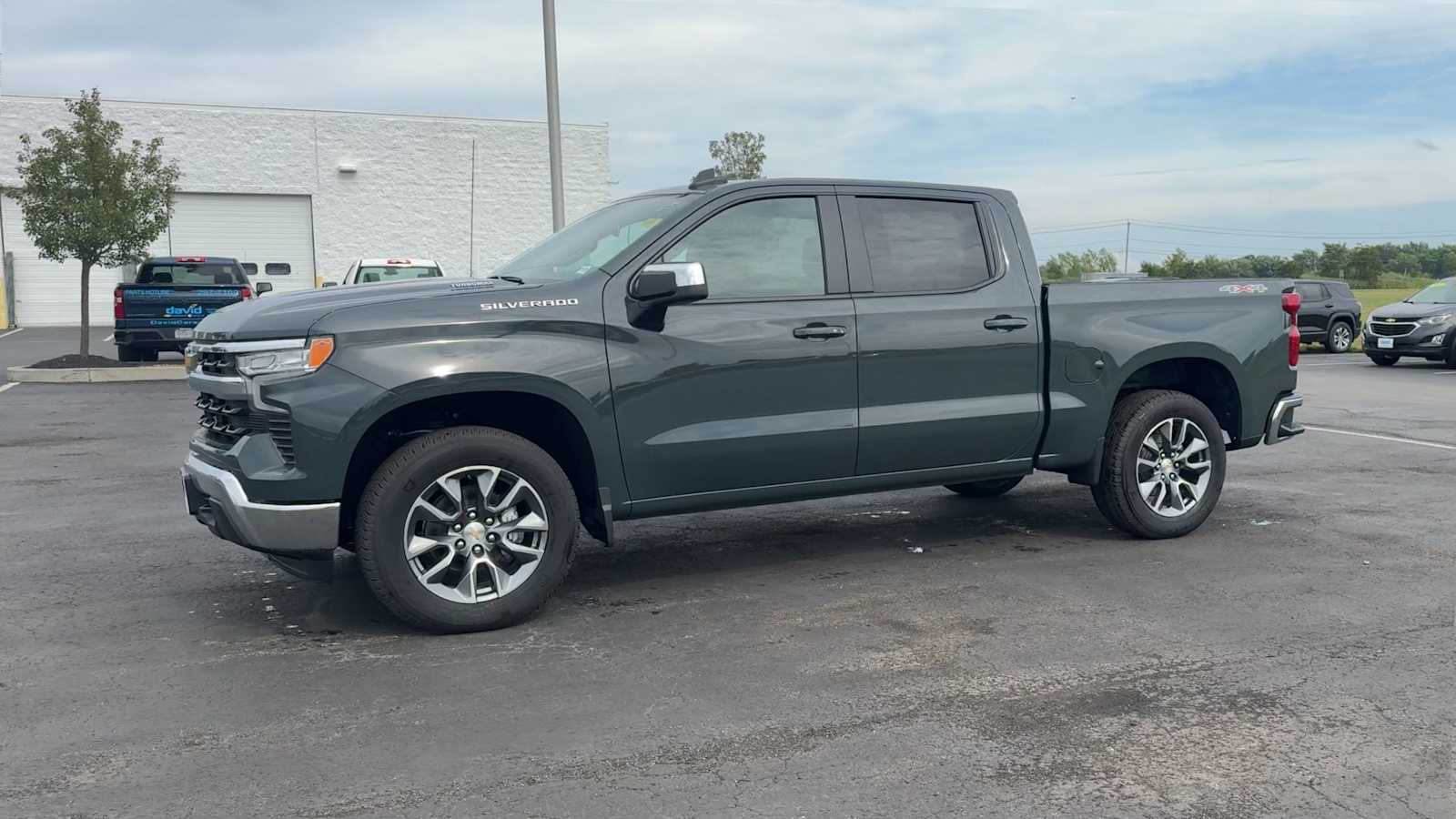 2026 Chevrolet Silverado 1500 LT photo 3