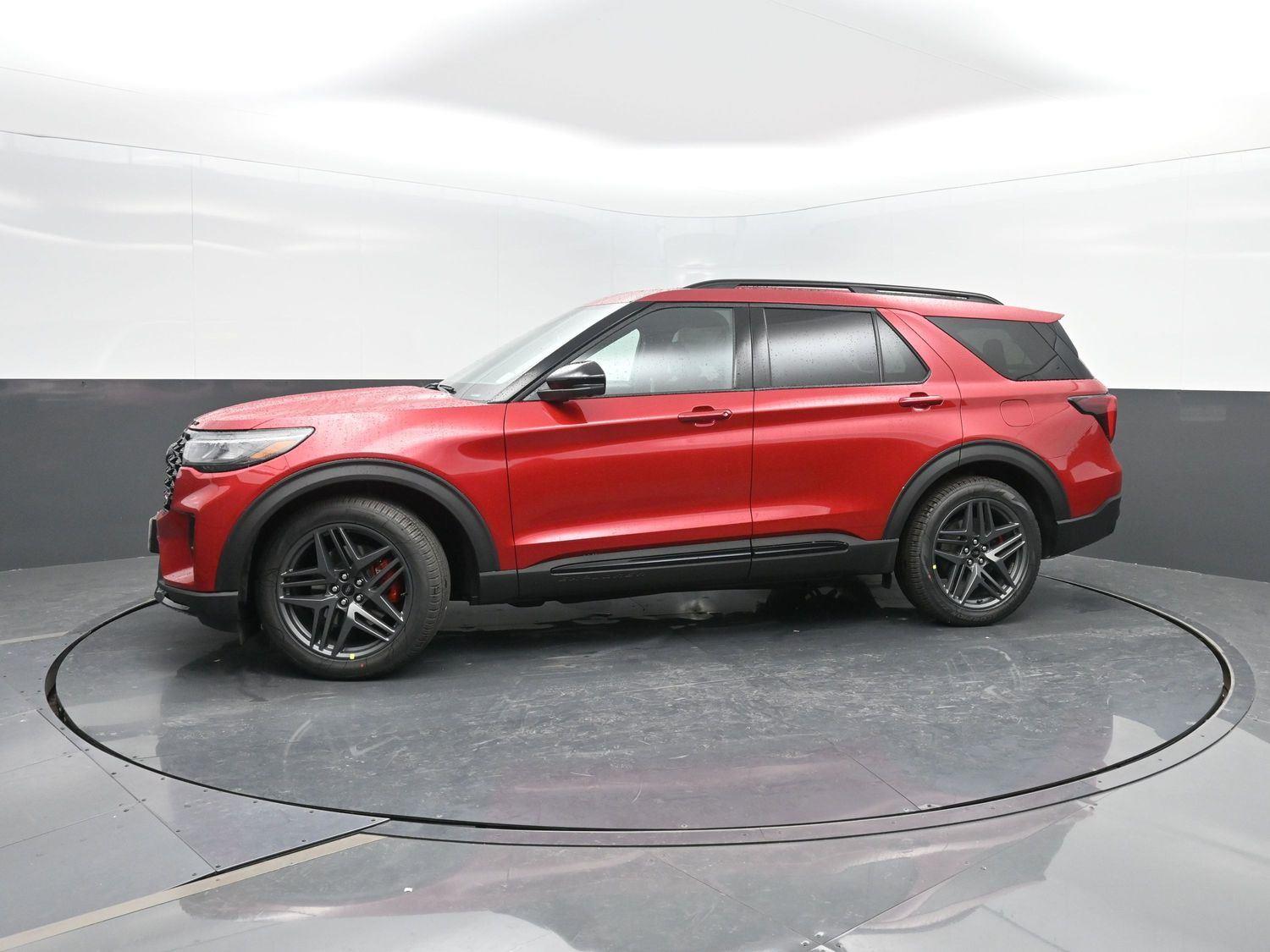 2026 Ford Explorer ST's photo