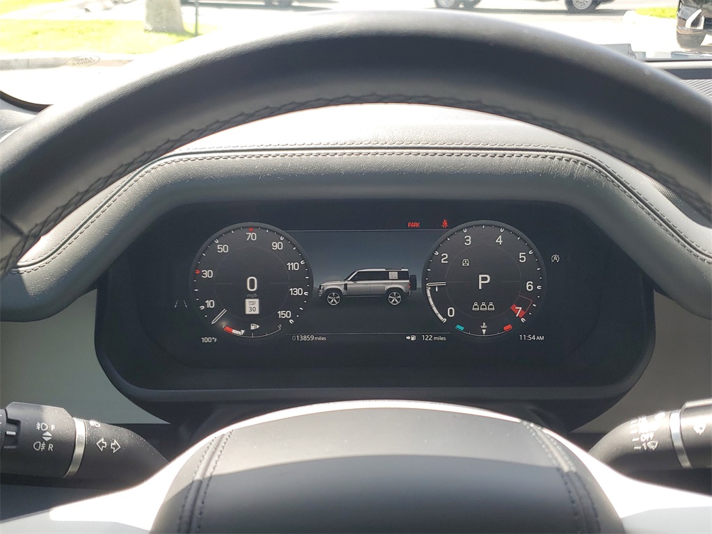 2024 Land Rover Defender 110 S photo 25