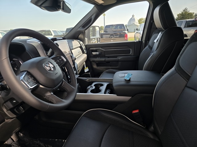 2025 Ram 2500 Laramie photo 5