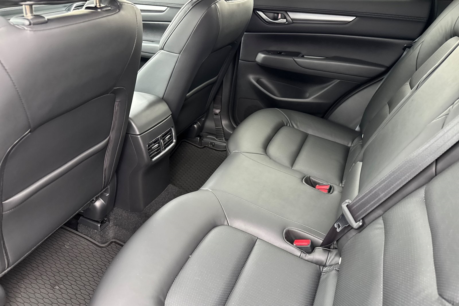 2025 Mazda CX-5 2.5 Select photo 12