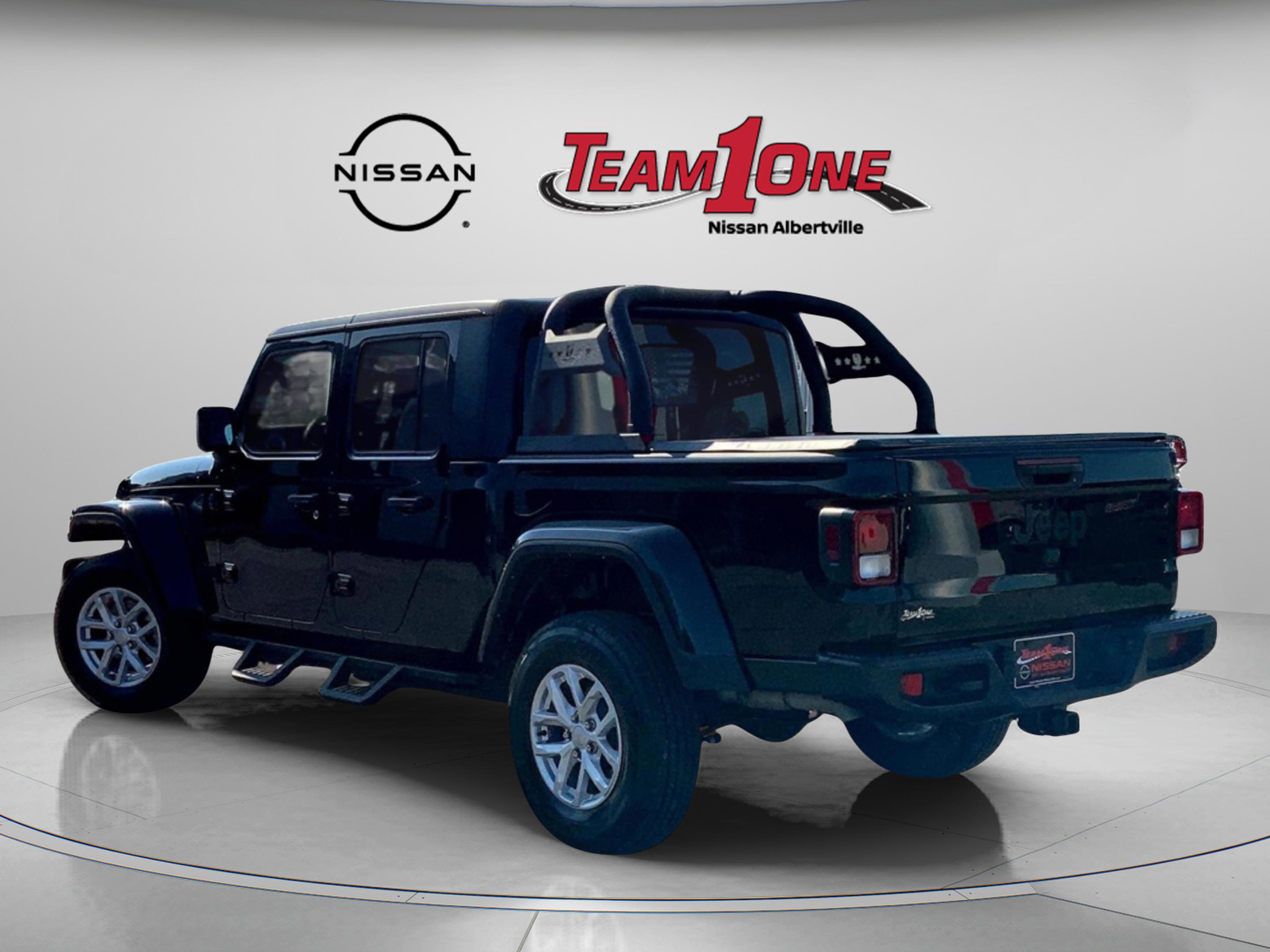 2023 Jeep Gladiator Sport photo 4