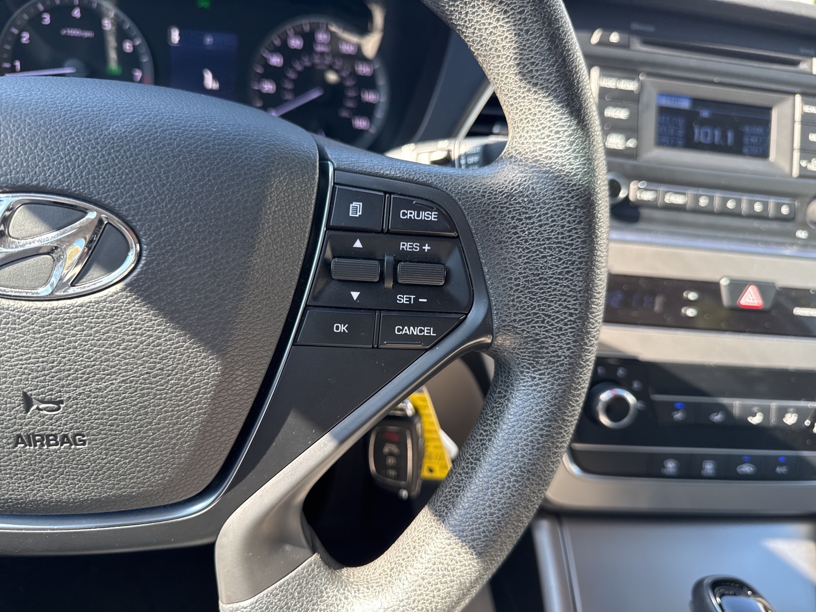 2015 Hyundai Sonata SE photo 19
