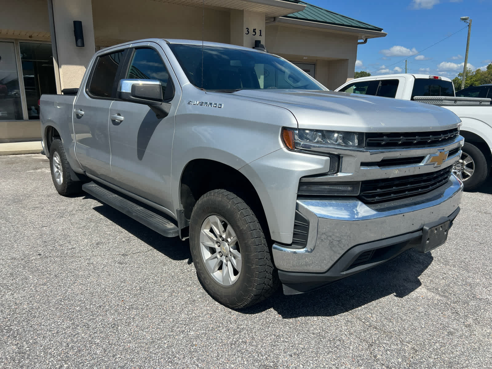 2020 Chevrolet Silverado 1500 LT photo 21