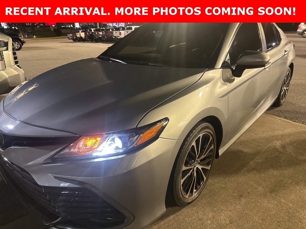 2023 Toyota Camry LE photo 2