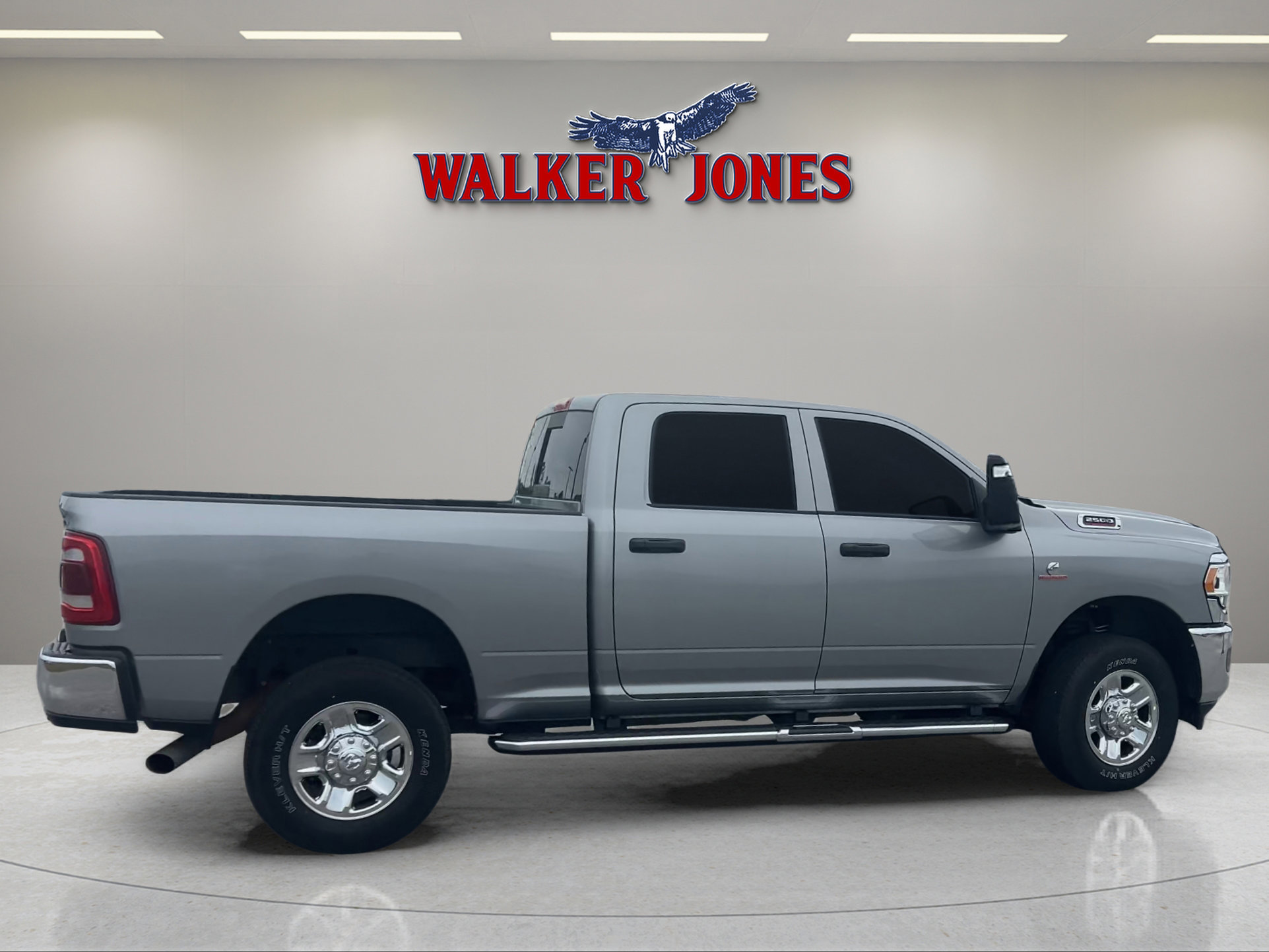 2023 Ram 2500 Tradesman photo 2