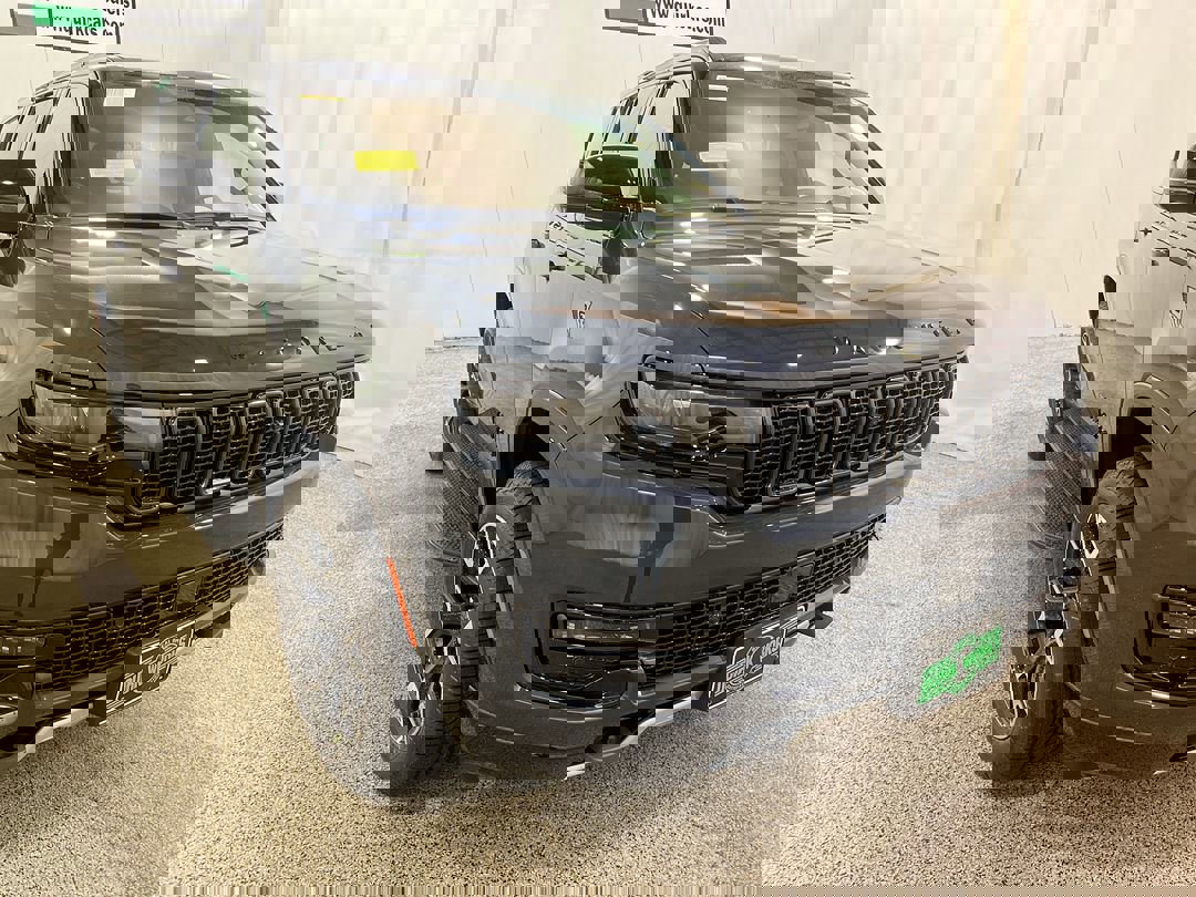 2025 Jeep Wagoneer Series II's photo