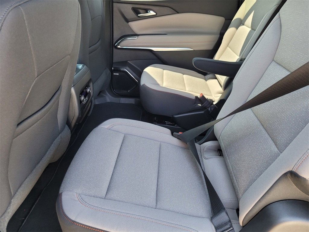 2026 Chevrolet Traverse photo 7