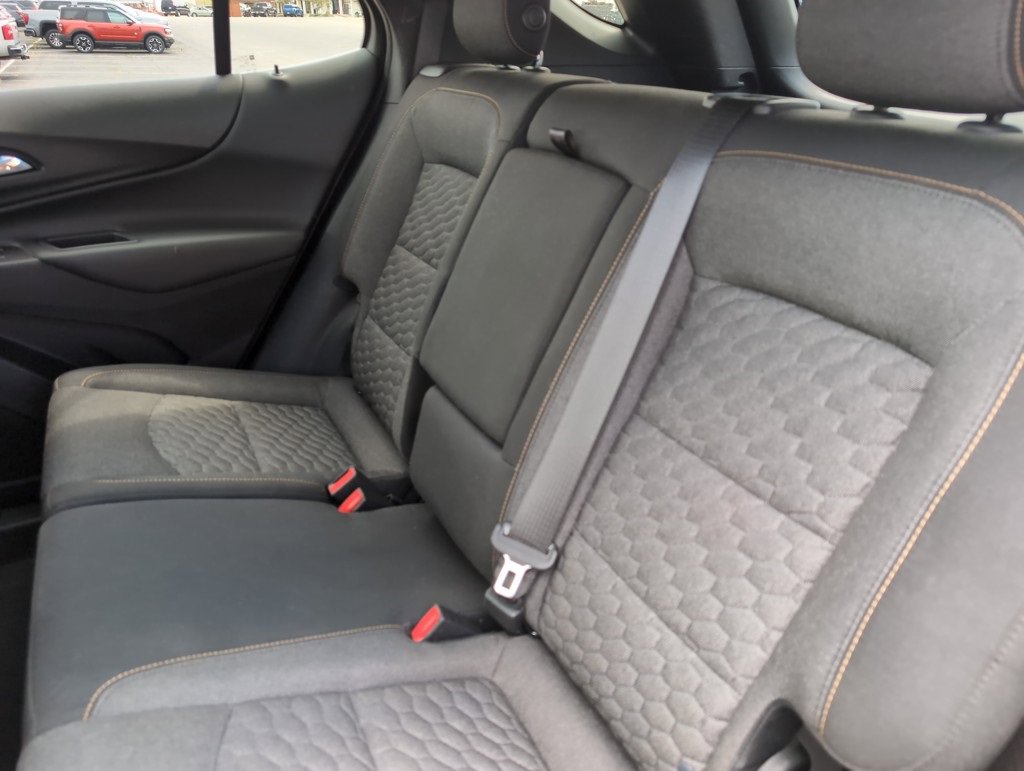 2018 Chevrolet Equinox LT photo 12
