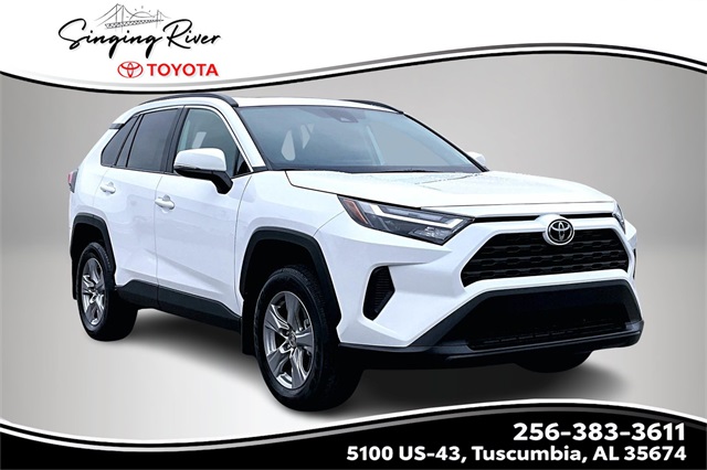 2025 Toyota RAV4 XLE's photo