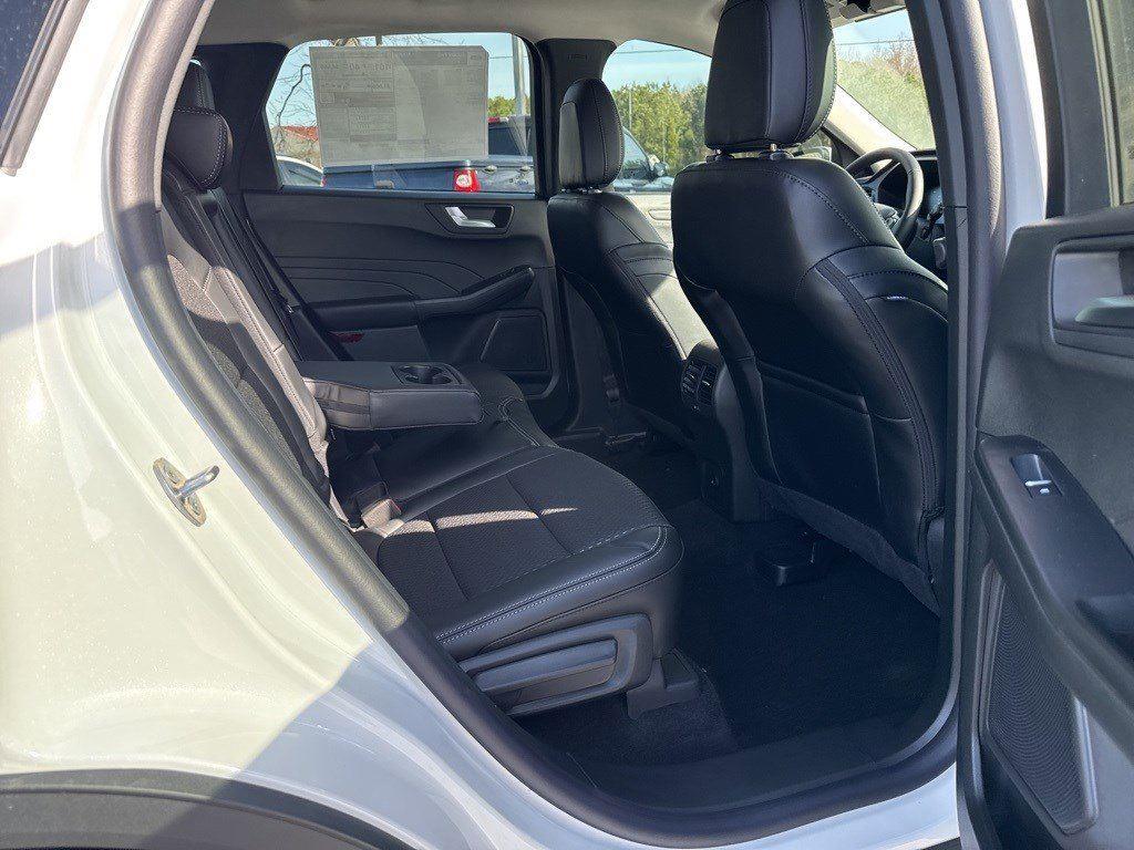 2025 Ford Escape Plug-In Hybrid photo 14