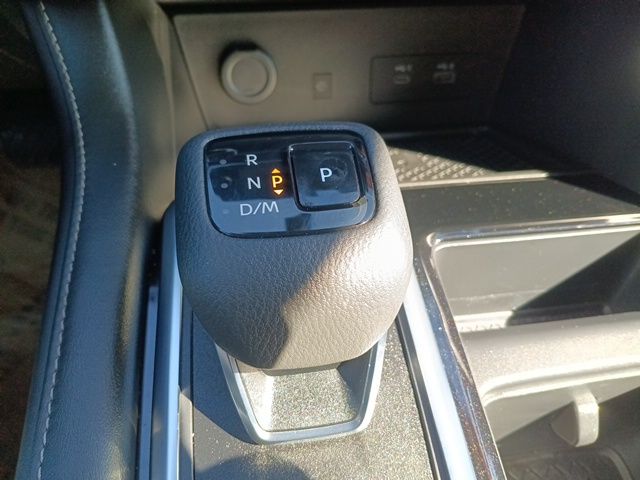 2023 Nissan Pathfinder SL photo 15