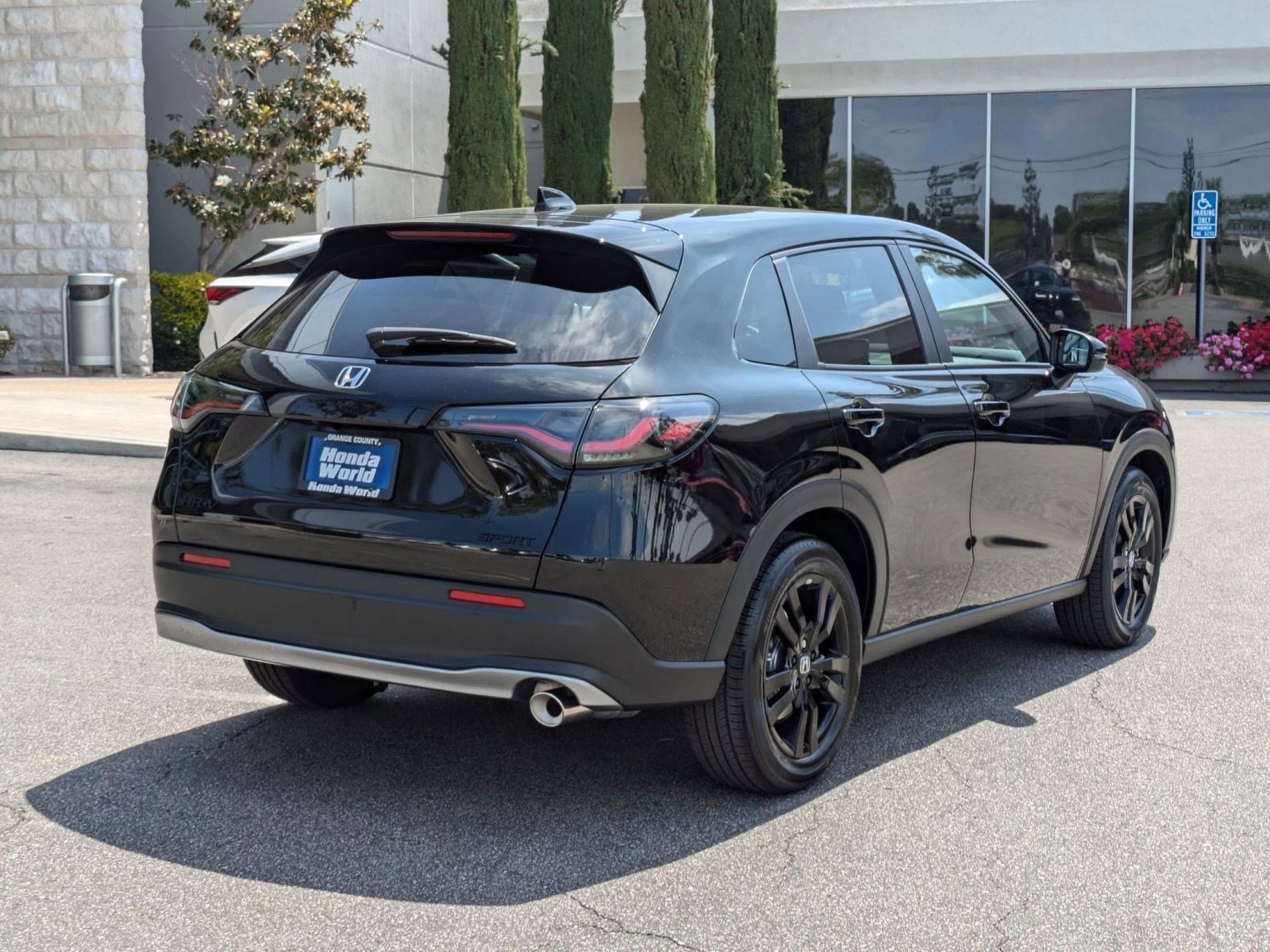 2026 Honda HR-V Sport photo 3