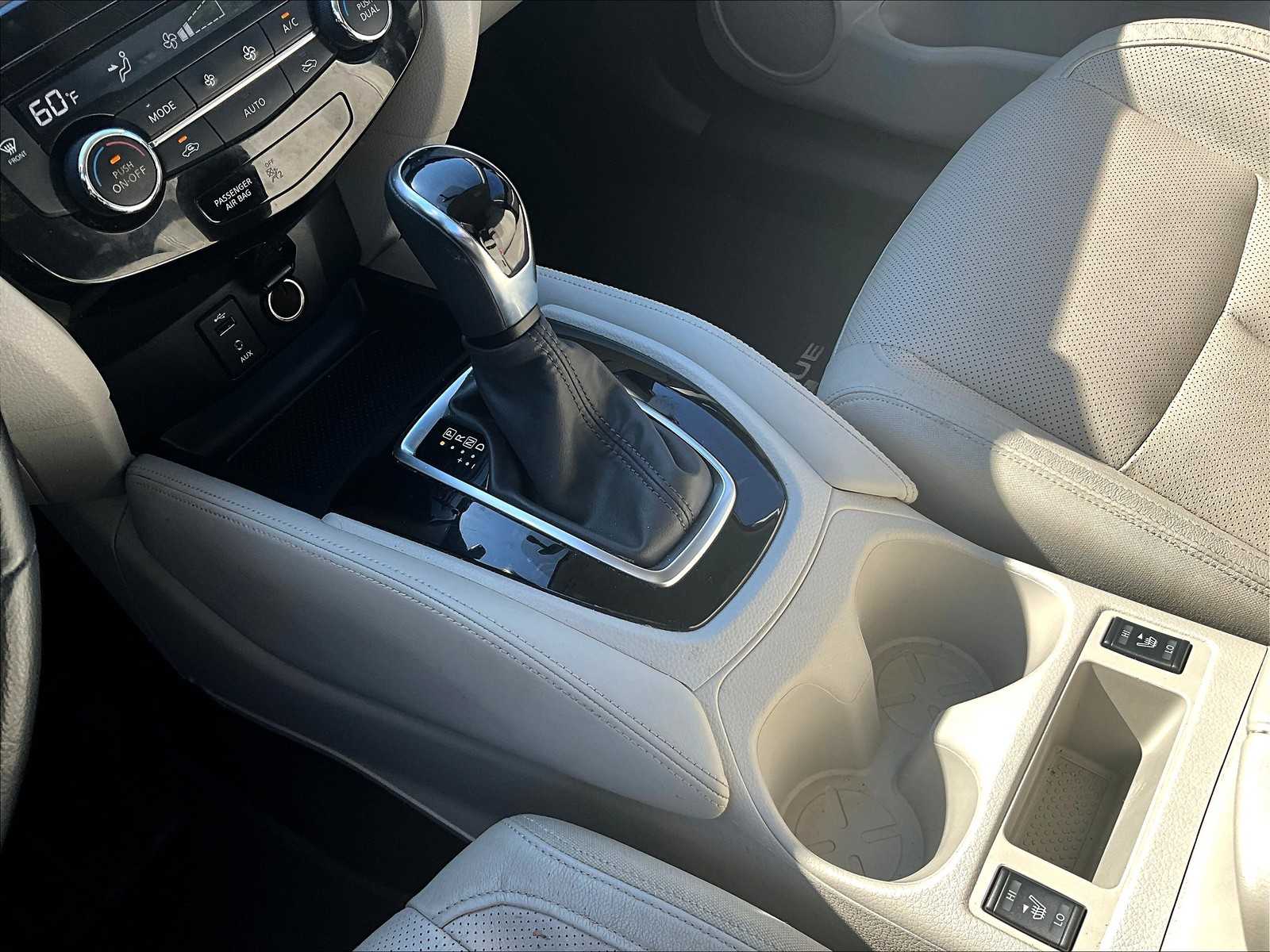2018 Nissan Rogue Sport SL photo 19