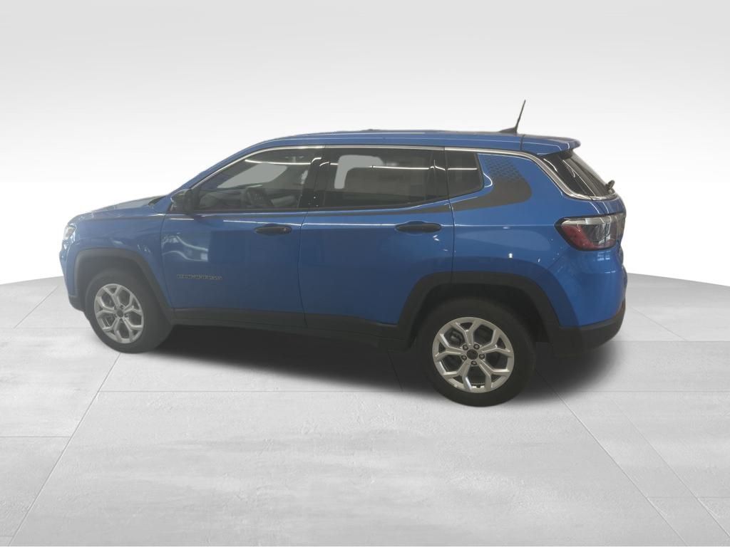 2025 Jeep Compass Sport photo 4