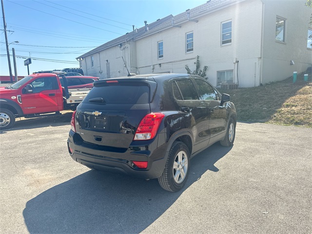 2017 Chevrolet Trax LS photo 22
