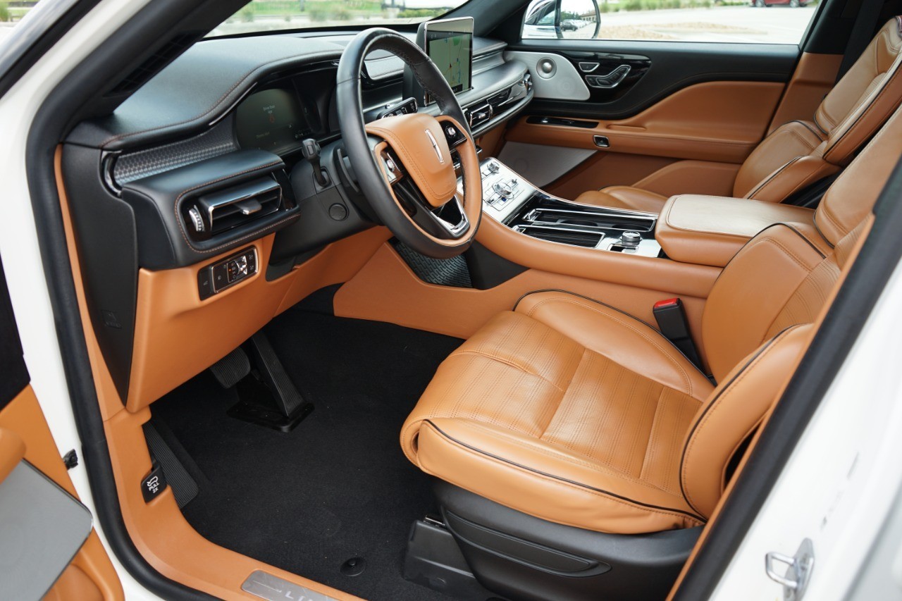 2022 Lincoln Aviator Black Label photo 13