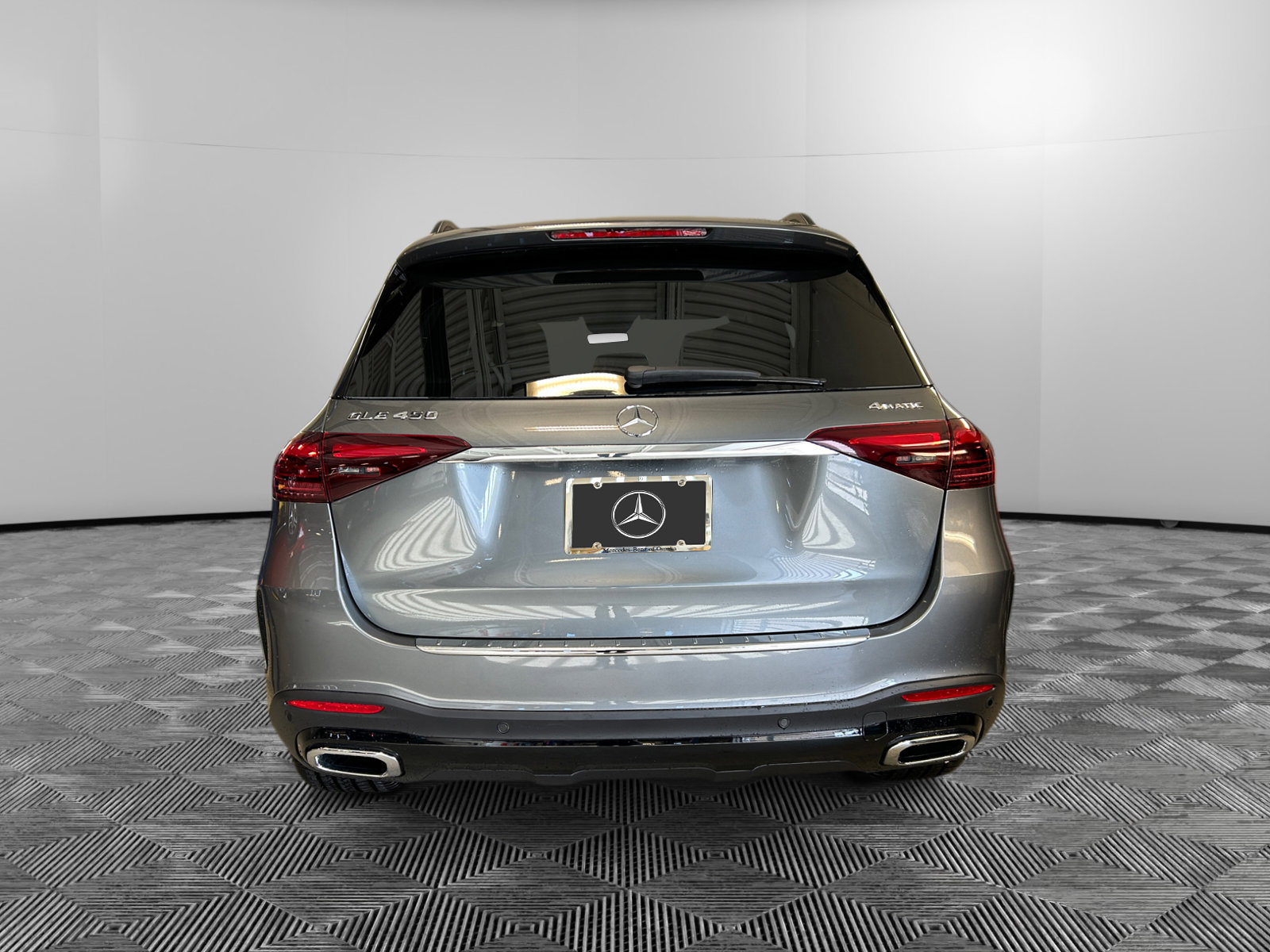 2026 Mercedes Benz GLE 450 4MATIC photo 4