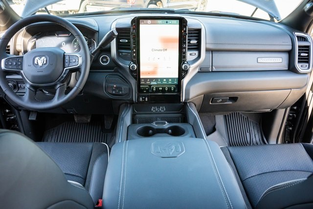 2025 Ram 2500 Laramie photo 32