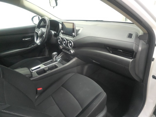 2022 Nissan Sentra SV photo 3