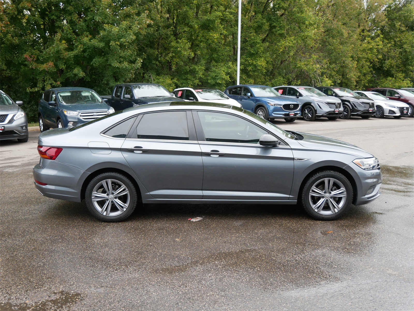 Used 2019 Volkswagen Jetta R-Line with VIN 3VWC57BU7KM085682 for sale in Maplewood, Minnesota