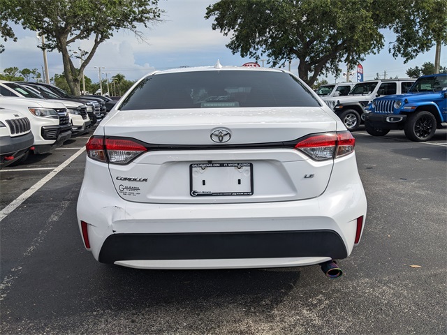 2022 Toyota Corolla LE photo 4