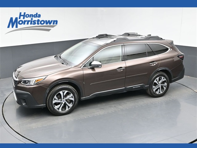 2022 Subaru Outback Touring's photo