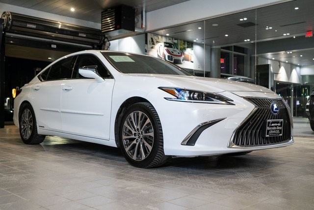 2019 Lexus ES Hybrid 300h