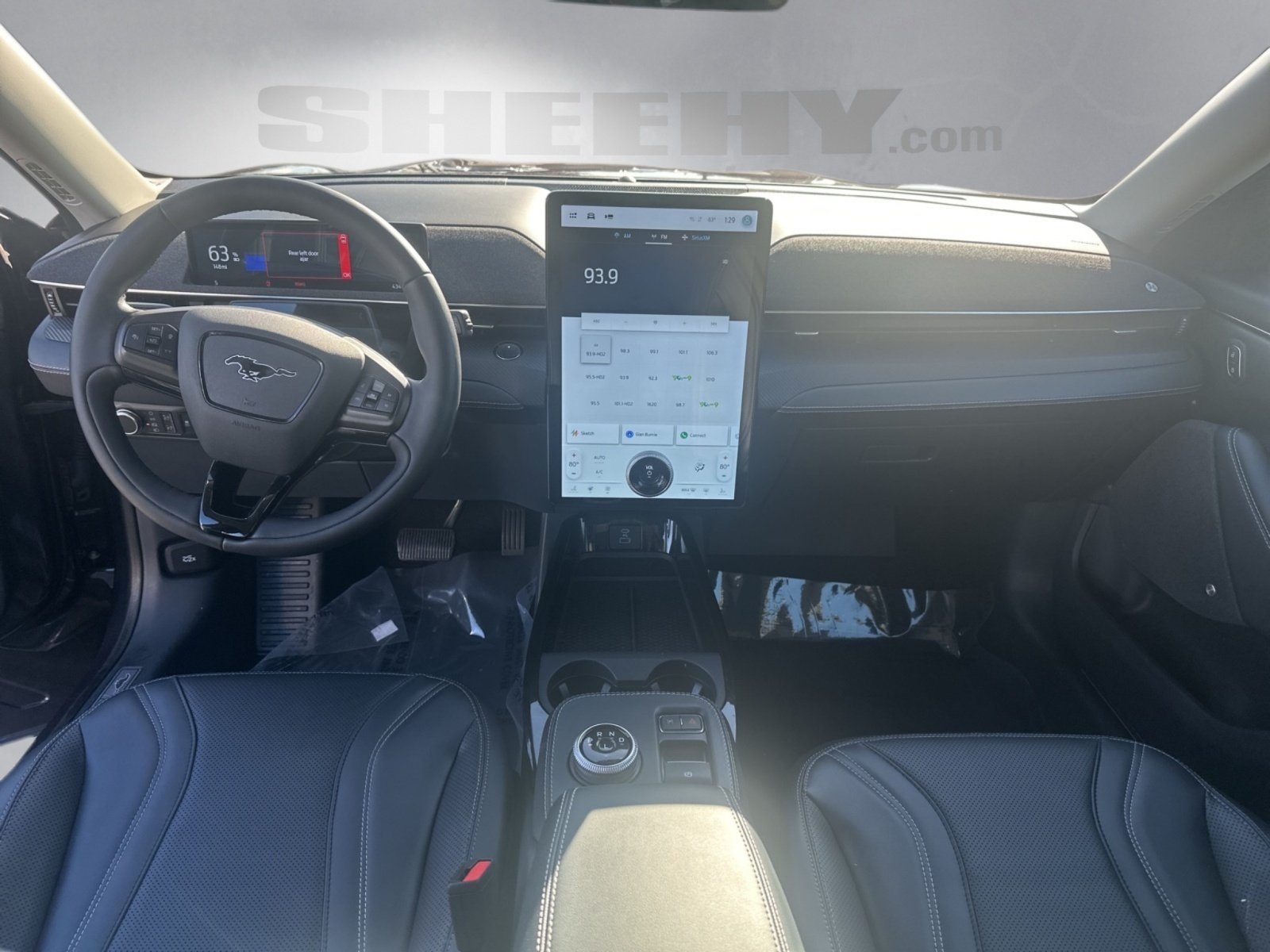 2021 Ford Mustang Mach-E Premium photo 3