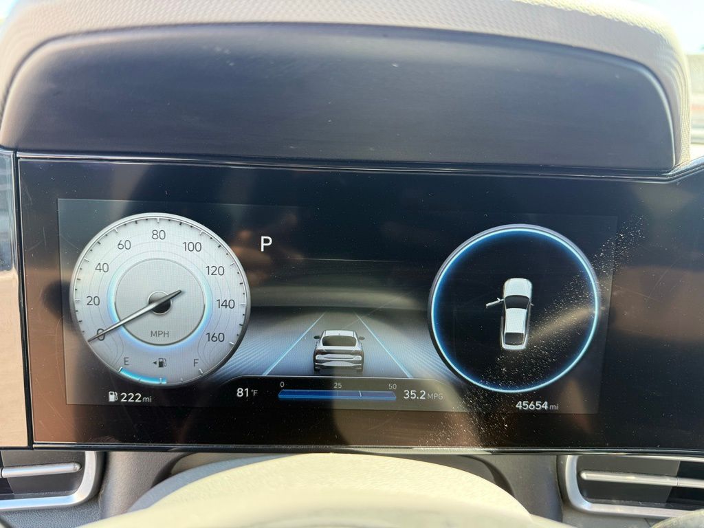 2023 Hyundai Elantra SEL photo 13